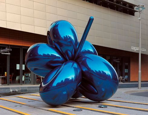 The Balloon Flower art installation by Jeff Koons